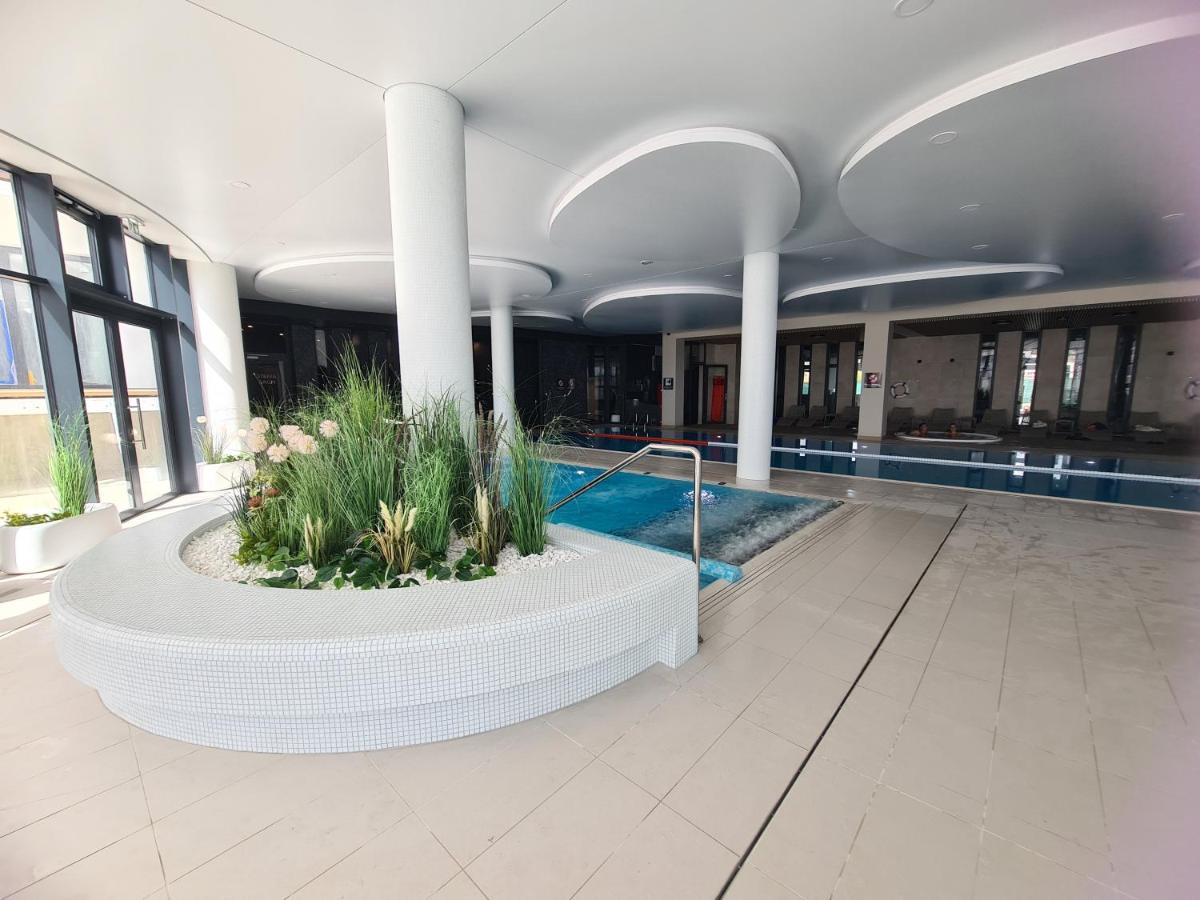 Polanki Aqua Apartamenty Nielimitowany Dostep Do Basenow Parking Free Kołobrzeg Extérieur photo